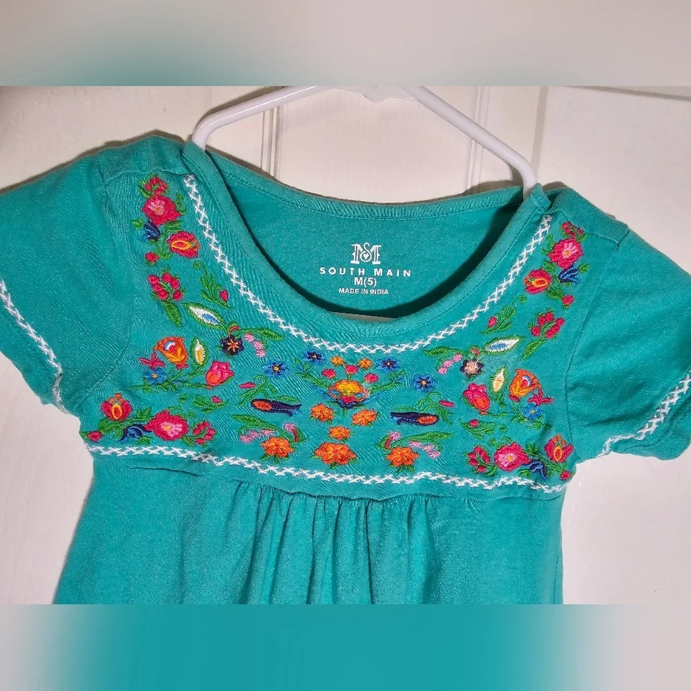 South Main Girls Embroidered Floral Dress Medium
